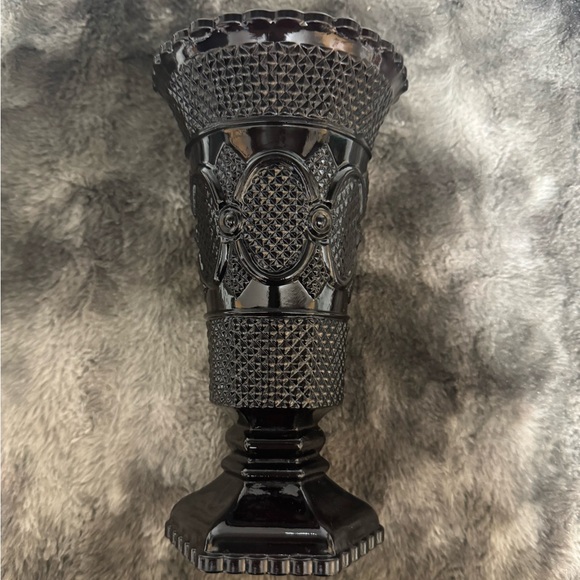 Vintage Avon vase - Picture 1 of 4